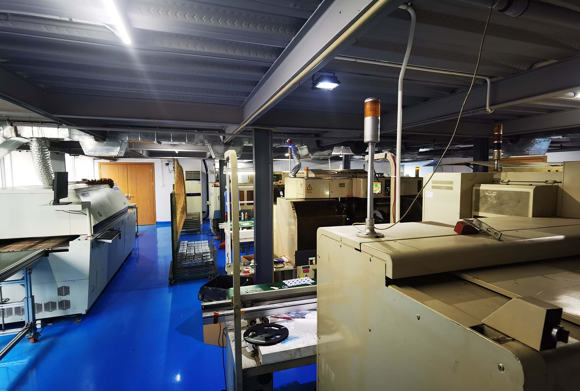 Z6尊龙凯时中山分厂自动化出产车间